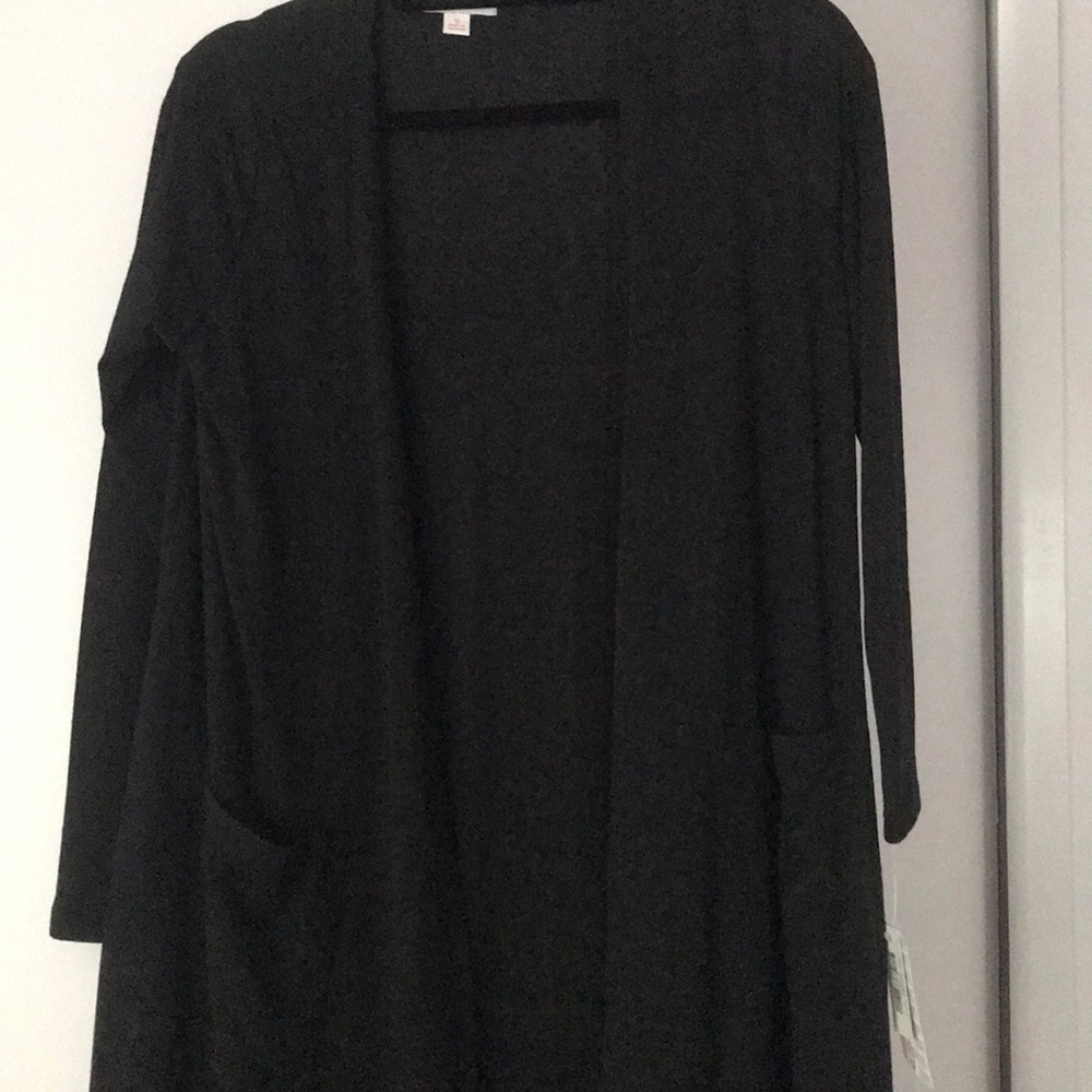Small solid black lularoe Sarah